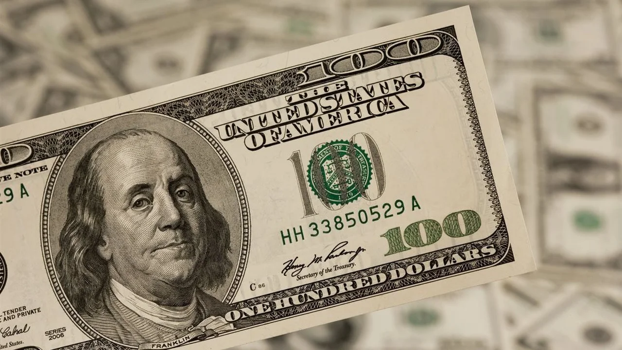 تحركات جديدة تشهدها أسعار الدولار مقابل الجنيه المصري بالبنوك خلال تعاملات الأربعاء